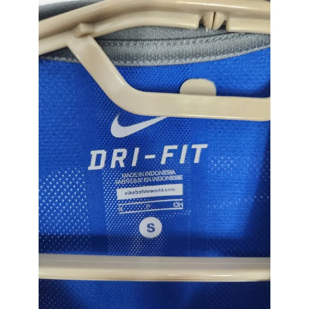 Nike measurements top